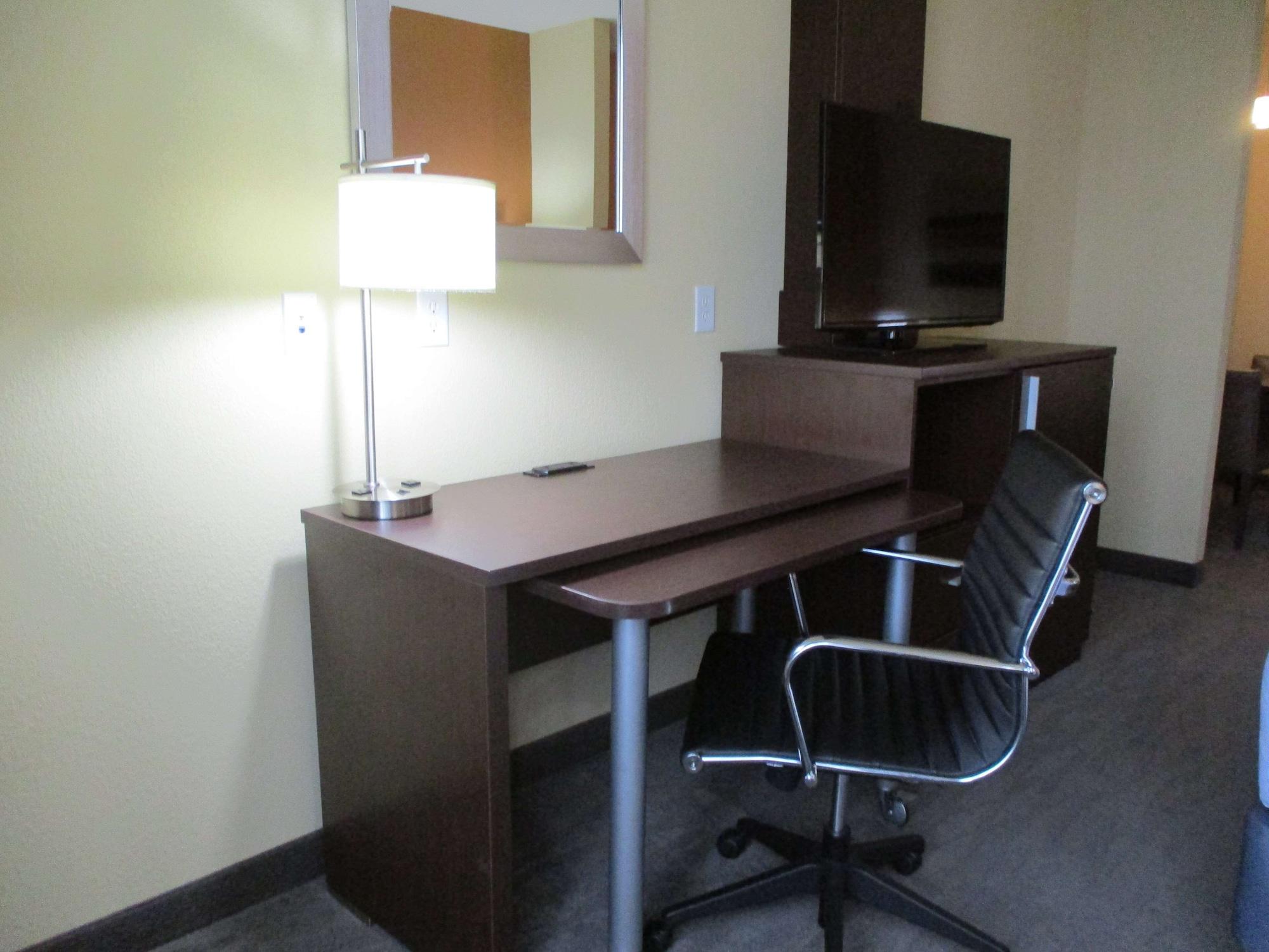 Best Western St. Louis Airport North Hotel & Suites Hazelwood Exterior foto
