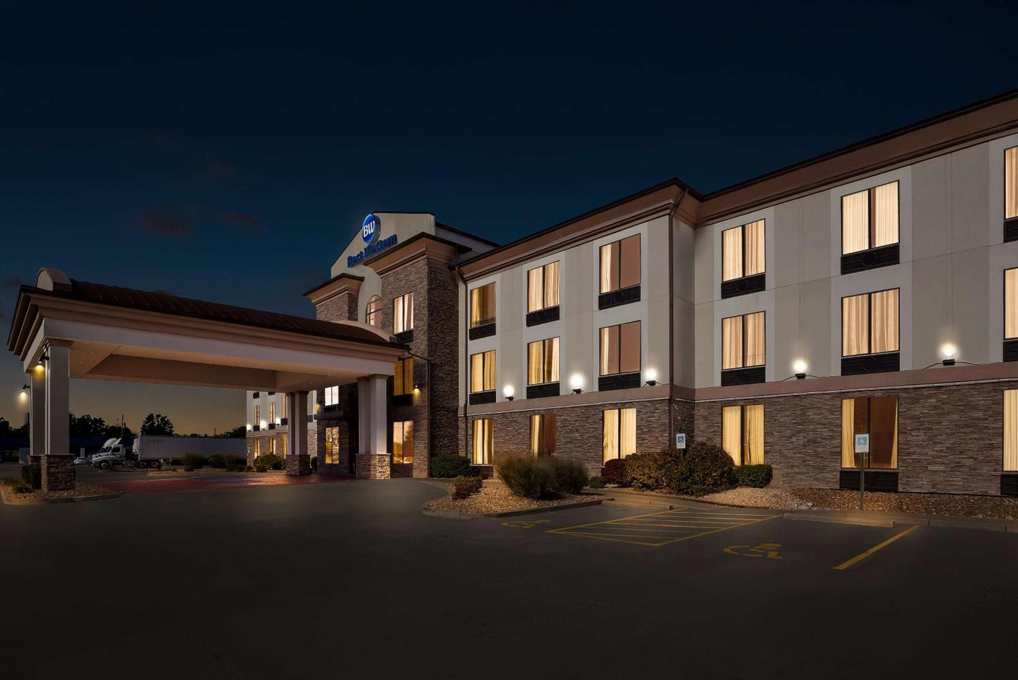 Best Western St. Louis Airport North Hotel & Suites Hazelwood Exterior foto
